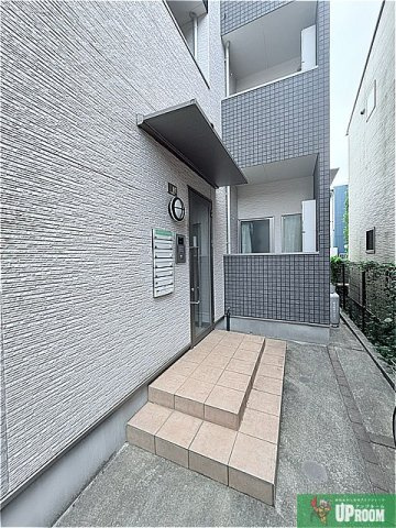 FERIO平安通のエントランス