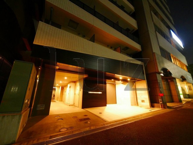 クレイシアIDZ横浜桜木町のエントランス