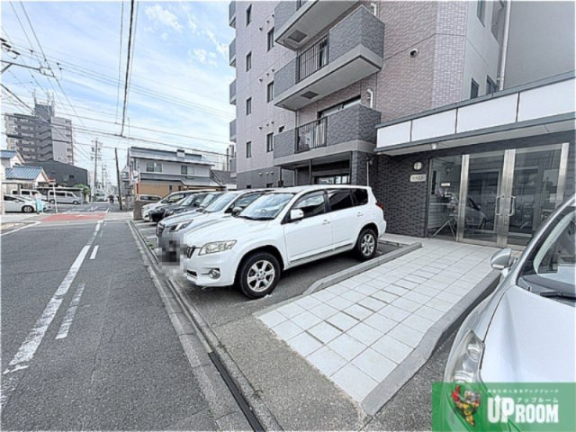 シャトレの駐車場