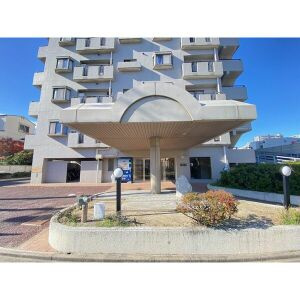 エクセレンス志賀本通の外観