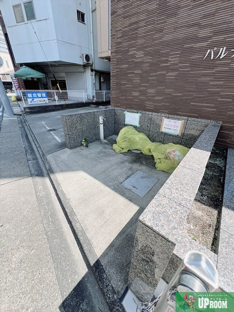 パルティーダの駐車場