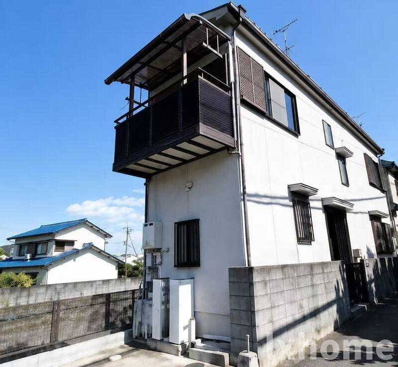 茨木市宿久庄5丁目戸建の外観