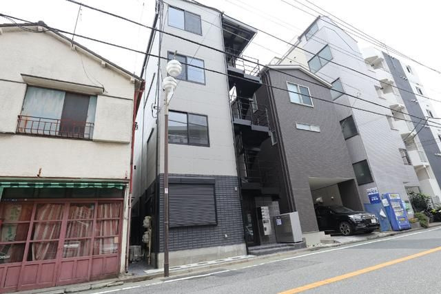 エクセラン中板橋の外観