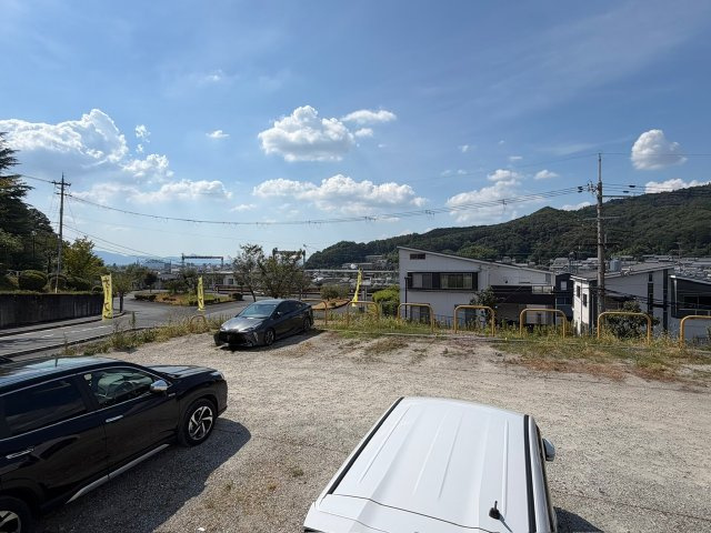 桜井市朝倉台西　土地の前面道路含む現地写真
