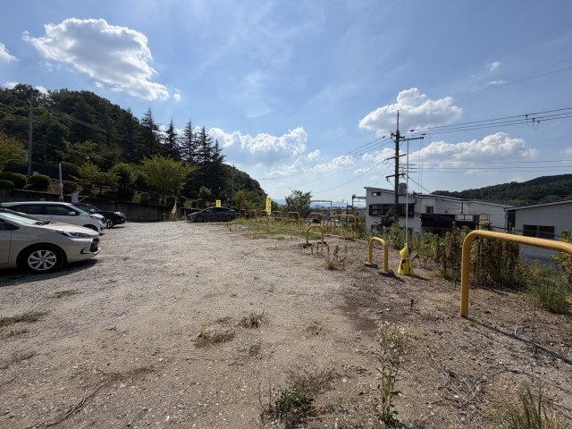 桜井市朝倉台西　土地の前面道路含む現地写真