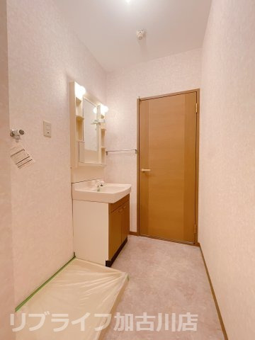 アミティやまとの洗面所|同物件別号室