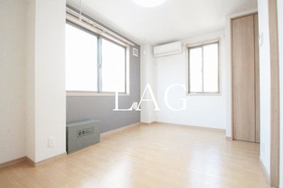 【居間・リビング】 | ラヴィエ | 洋室のお部屋です。