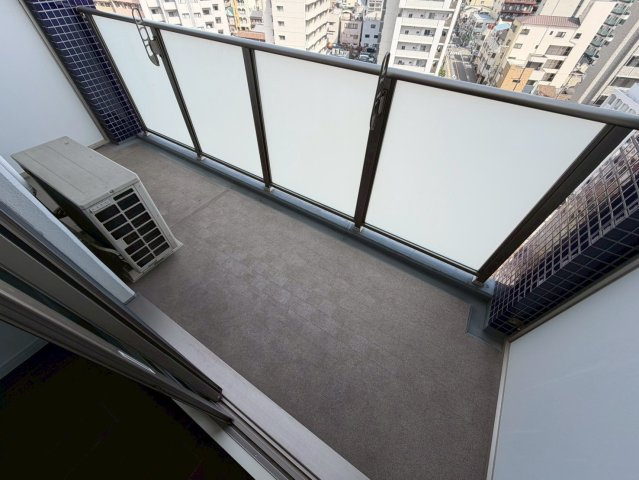 LaSante梅田のバルコニー