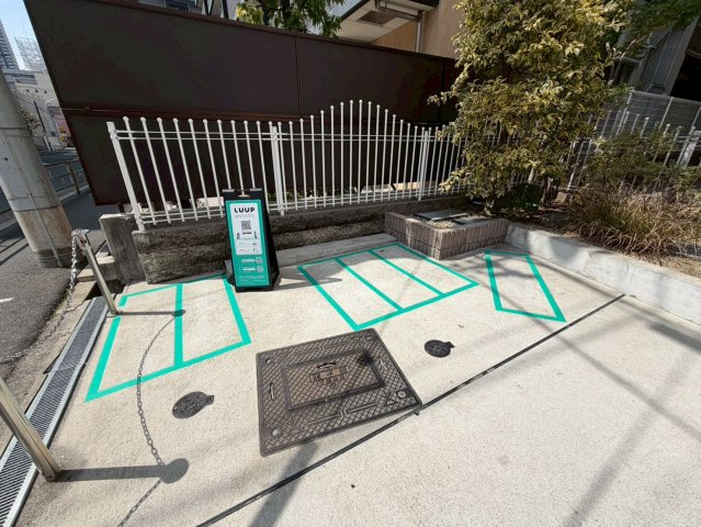 LaSante梅田の駐車場