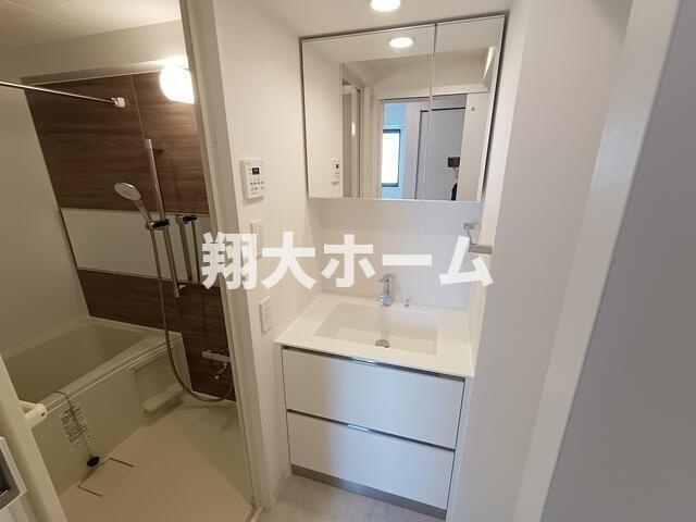 ＤＥＣＯＲ　ＧＲＡＮＤＥ　ＡＳＡＫＵＳＡの洗面所