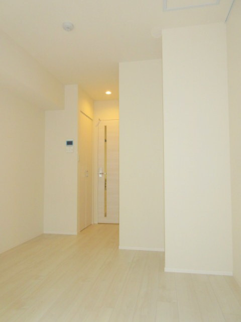 Cielの居間・リビング|キレイなフローリングのお部屋です