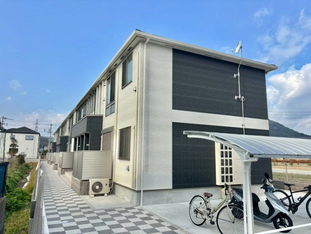 コントレイル糸引の外観