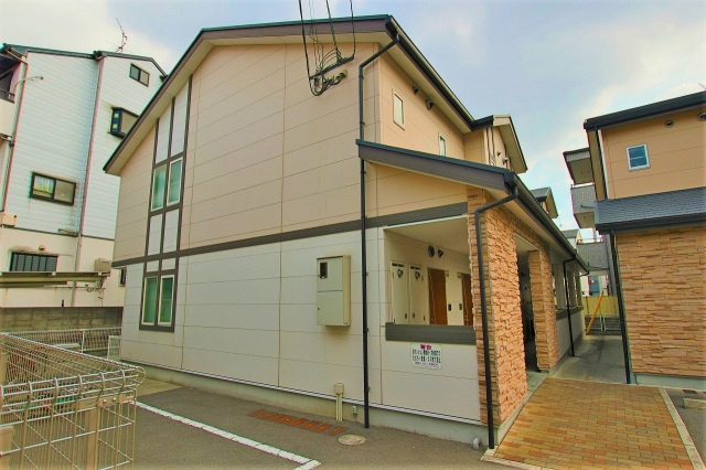 フジパレスフォンターナⅠ番館の外観