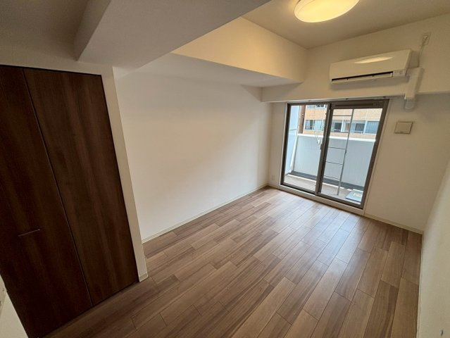 プレサンス三宮ポルトの内装|同物件別部屋写真