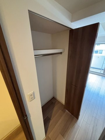 プレサンス三宮ポルトの収納|同物件別部屋写真