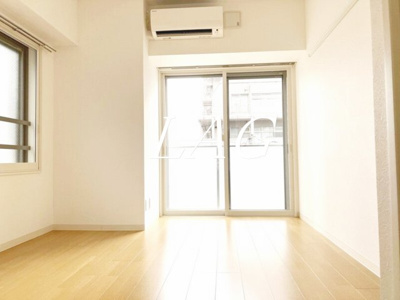 【居間・リビング】 | ｍｕｍ蔵前 | 洋室のお部屋です。
