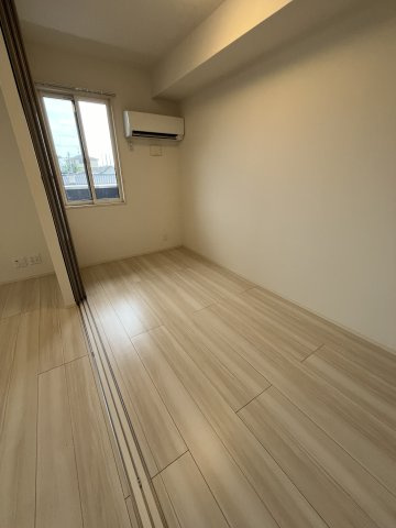 オッツヴィヴレの洋室