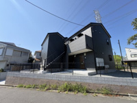 洗練のデザインと快適性が息づく新築収益アパートの画像