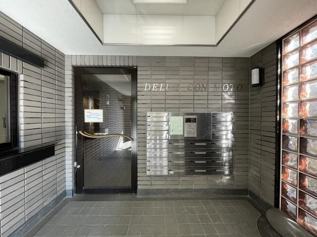 ＤＥＬＵＸ　ＣＯＮ　ＭＯＴＯのロビー