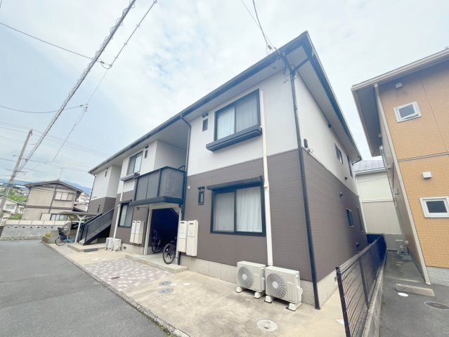 ハレルヤサワムラの外観