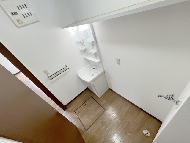 ハレルヤサワムラの洗面所
