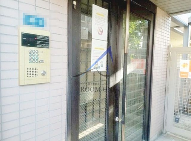 カミーリアのエントランス|エントランスです。