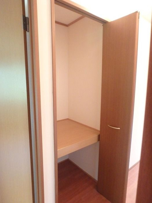 グランアクシス堅田　Ａ棟の収納