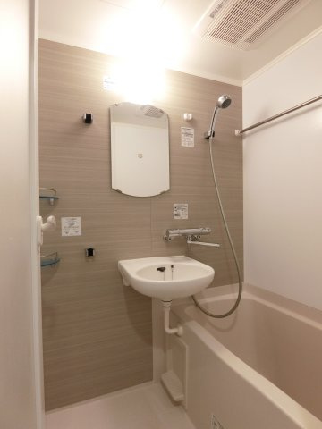 ルーブル武蔵小杉弐番館の浴室|他のお部屋の参考写真となります。