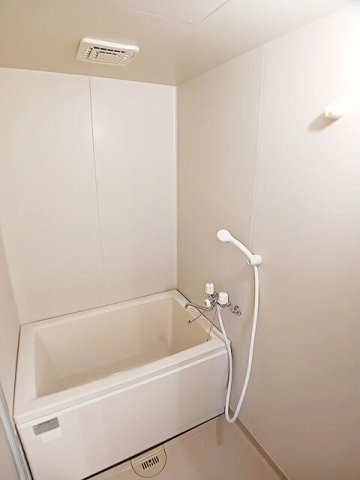 【浴室】 | メゾンエスポワールＡ | コンパクトで使いやすいお風呂です