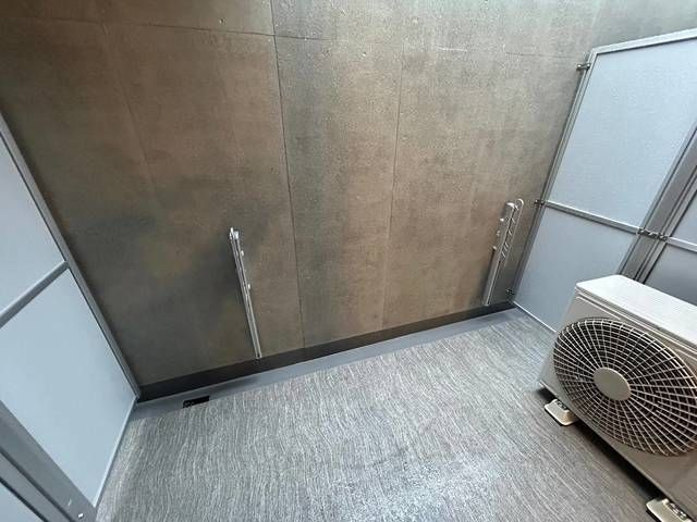 プライマル下北沢のバルコニー