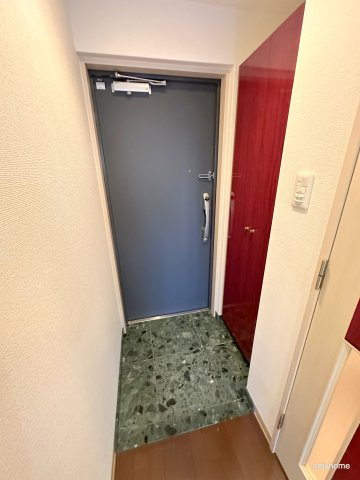 ジュネーゼグラン南堀江　仲介手数料無料の玄関