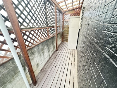 【庭】 | 和泉市池上町2丁目戸建 | ウッドデッキ