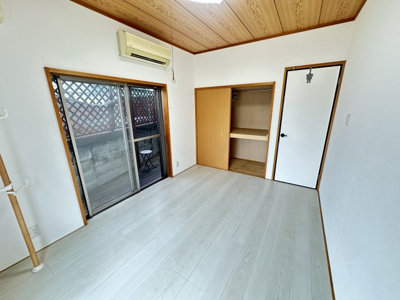 【洋室】 | 和泉市池上町2丁目戸建 | 1階洋室6帖