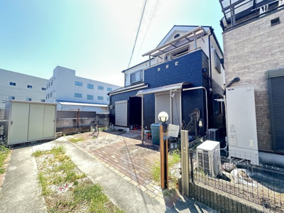 【前面道路含む現地写真】 | 和泉市池上町2丁目戸建 | 外観