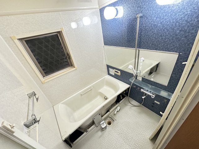【浴室】 | 和泉市池上町2丁目戸建 | 浴室