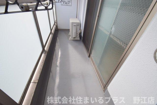 ヴィラナリー太子橋今市のバルコニー