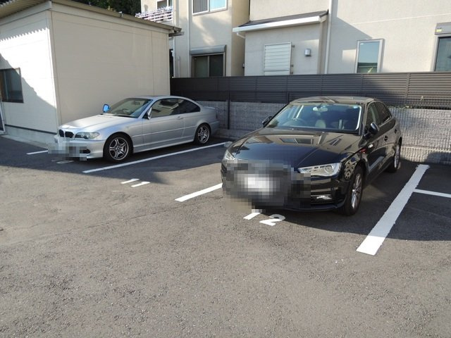 ノブレ浜田山 の駐車場