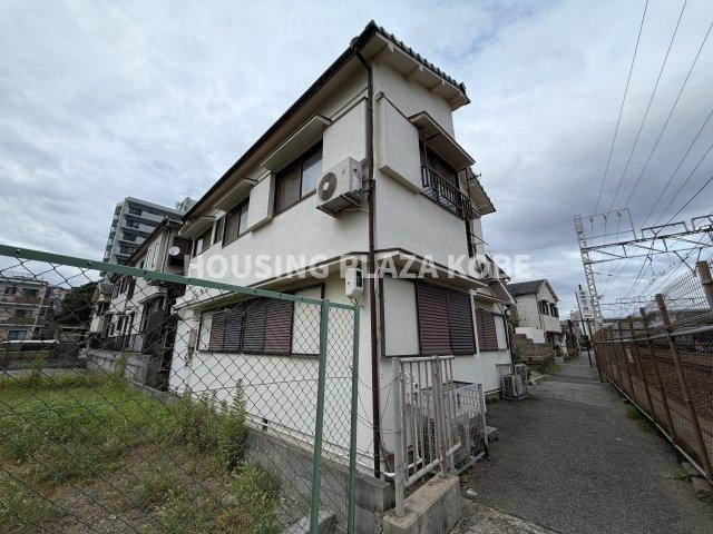 碁盤アパートの外観