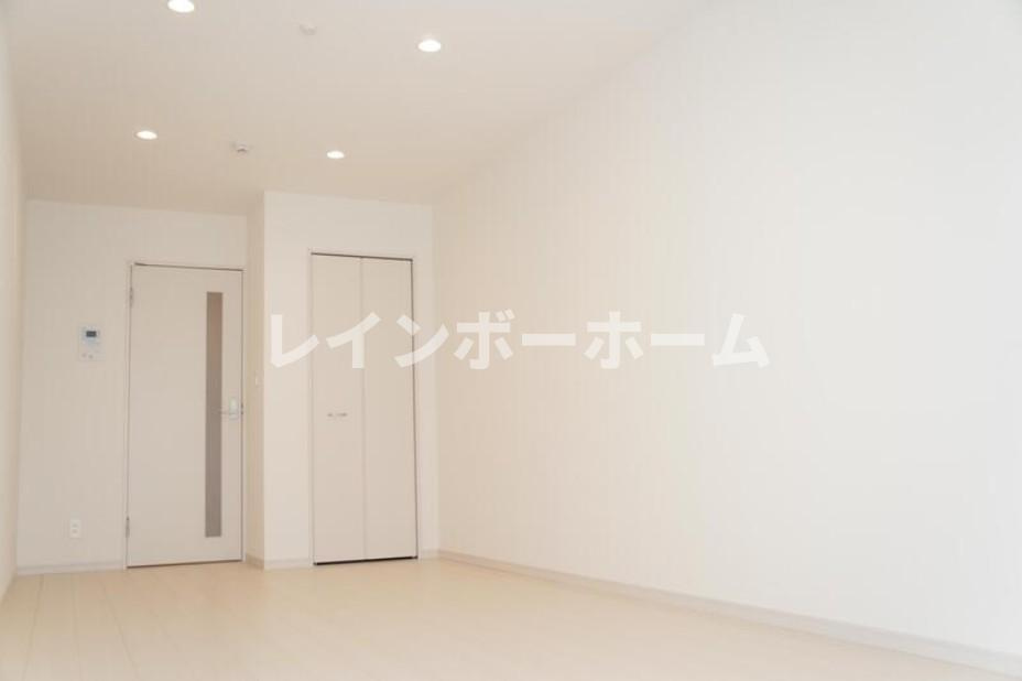 仲介手数料（賃料の1.10ヵ月）の50％OFF対象物件！の居間・リビング