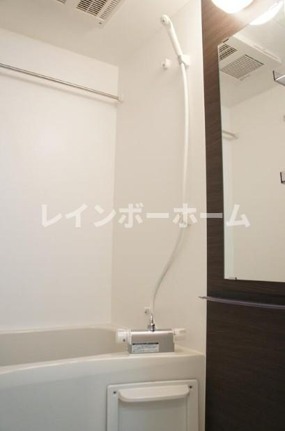 仲介手数料（賃料の1.10ヵ月）の50％OFF対象物件！の浴室