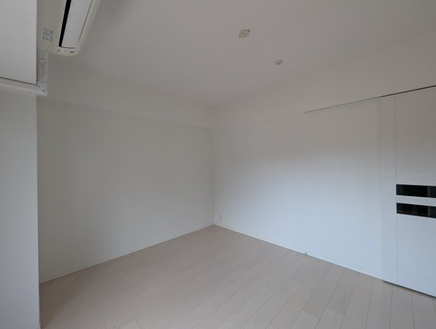 S-RESIDENCE新大阪駅前の居間・リビング