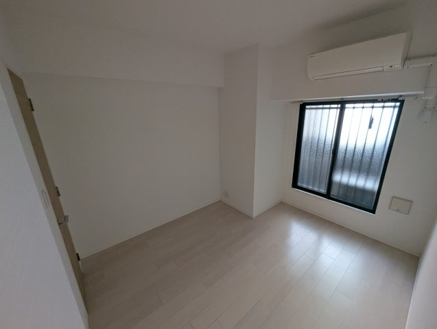 S-RESIDENCE新大阪駅前の寝室