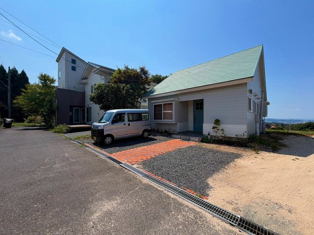 ■□大山町赤松中古戸建□■の外観|敷地面積約50坪になります。
平屋の建物になります♪
