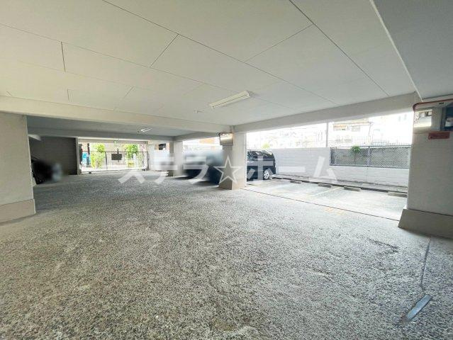 北野ハイツの駐車場|駐車場があります