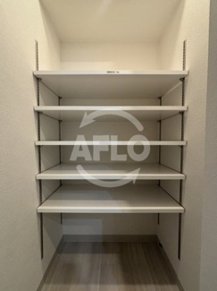 【収納】 | アーバネックス南森町WEST　堀川小学校区 | アーバネックス南森町WEST　シューズインクローゼット