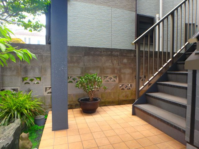フォースアベニュー元住吉のロビー