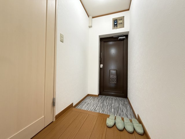 宮吉島田コーポの玄関