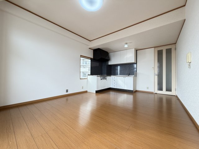 宮吉島田コーポの居間・リビング