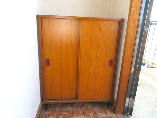 北見市南町１丁目５番２８号　ハイツ東京の収納|下駄箱
