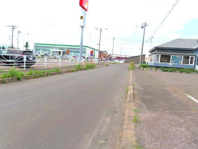 北見市南町１丁目５番２８号　ハイツ東京の前面道路含む現地写真